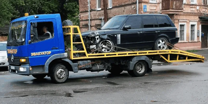 Наш эвакуатор на вызове