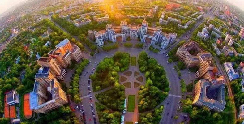 Наши эвакуаторы есть в каждом районе Харькова